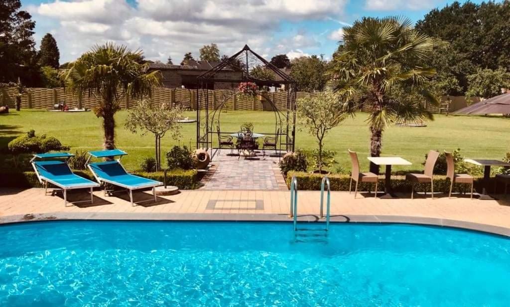 B&B Casa Roman & Vakantiewoning Voor 1 Pers Tot Max 32 Personen Zonhoven Екстер'єр фото