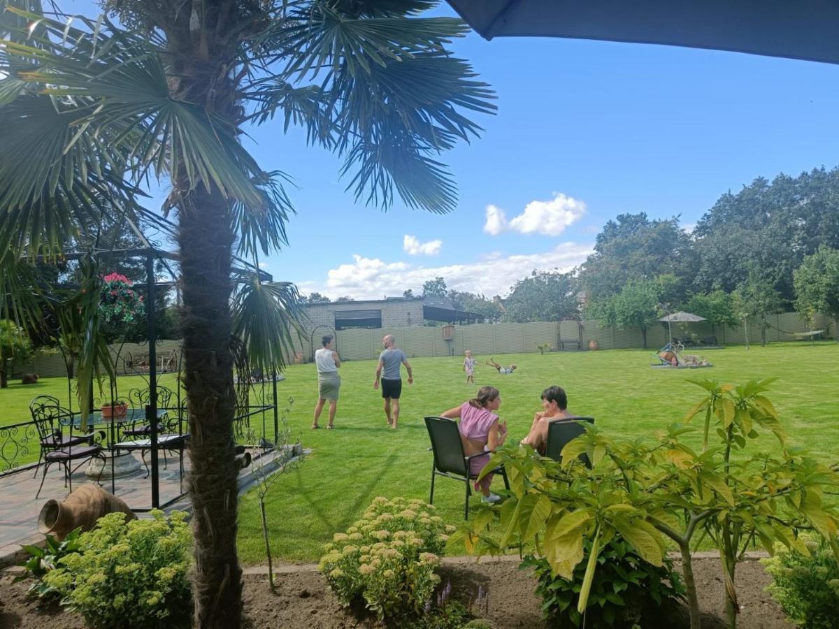 B&B Casa Roman & Vakantiewoning Voor 1 Pers Tot Max 32 Personen Zonhoven Екстер'єр фото