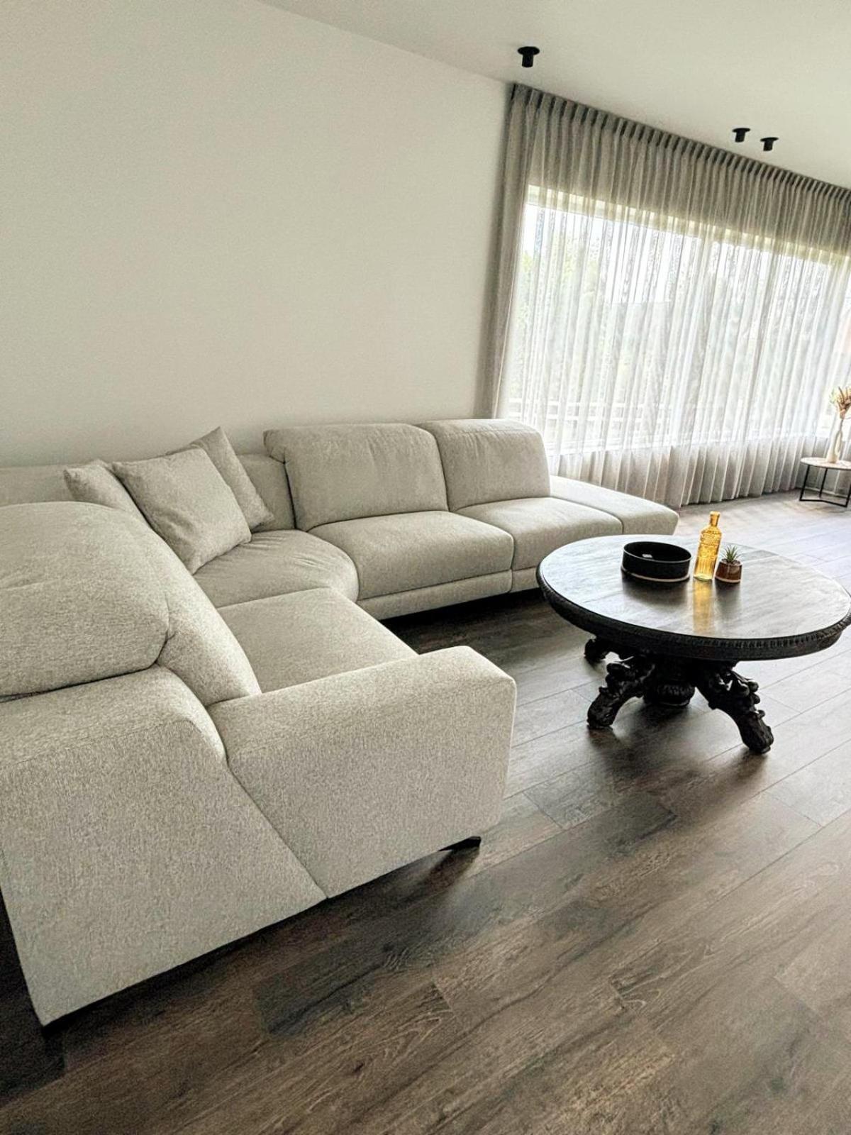 B&B Casa Roman & Vakantiewoning Voor 1 Pers Tot Max 32 Personen Zonhoven Екстер'єр фото