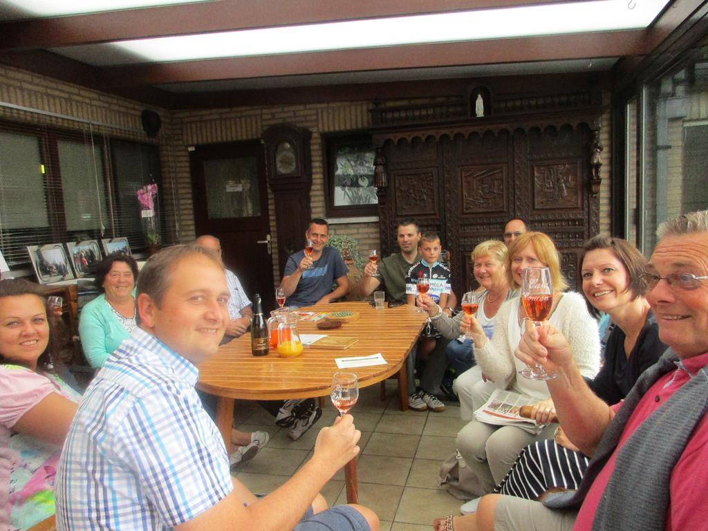 B&B Casa Roman & Vakantiewoning Voor 1 Pers Tot Max 32 Personen Zonhoven Екстер'єр фото